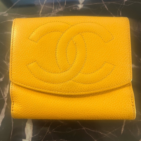 $950 CHANEL Yellow Caviar-Leather Wallet, GUC - Picture 14 of 16
